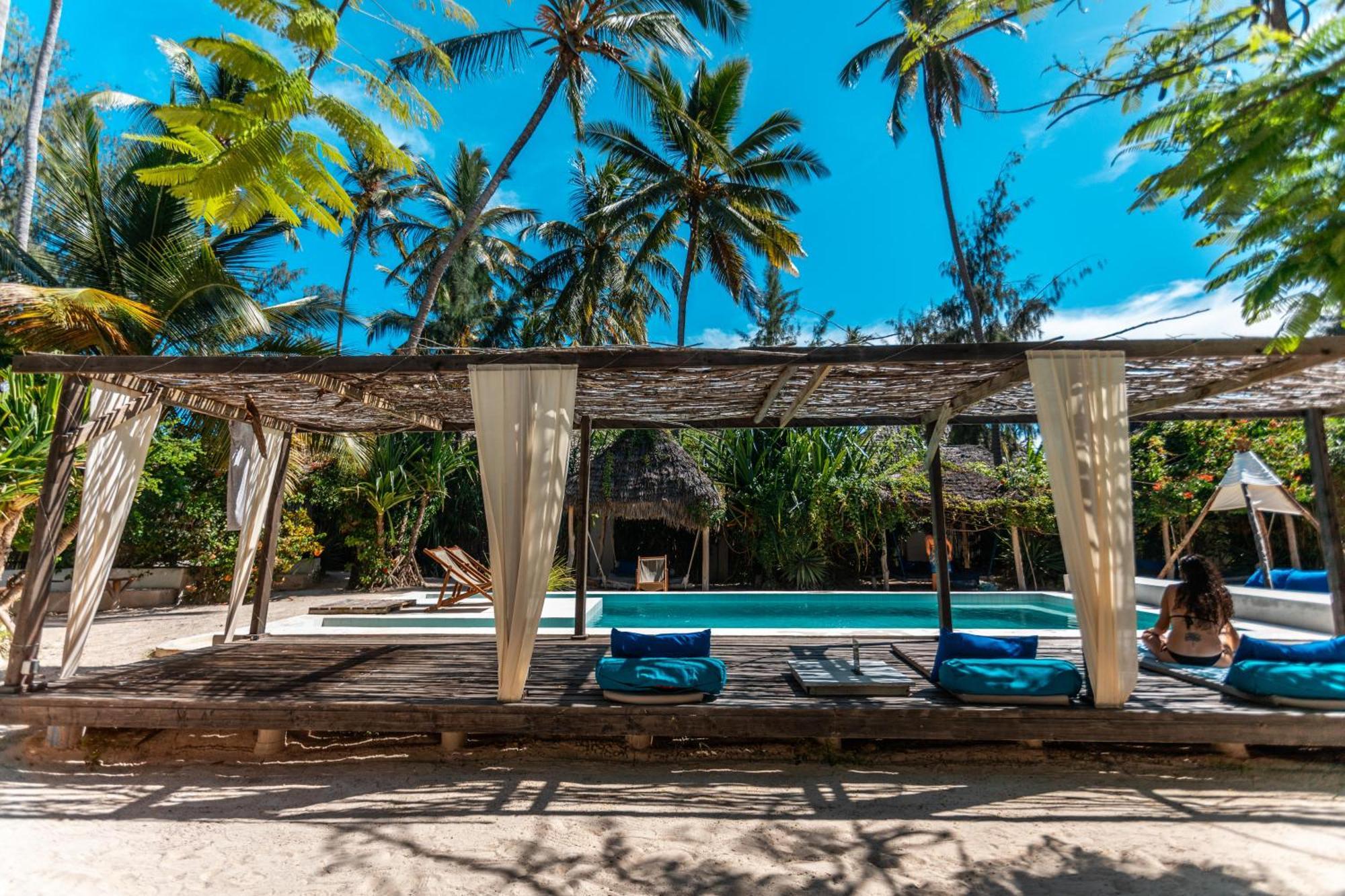 B4 Beach Club Paje Bagian luar foto
