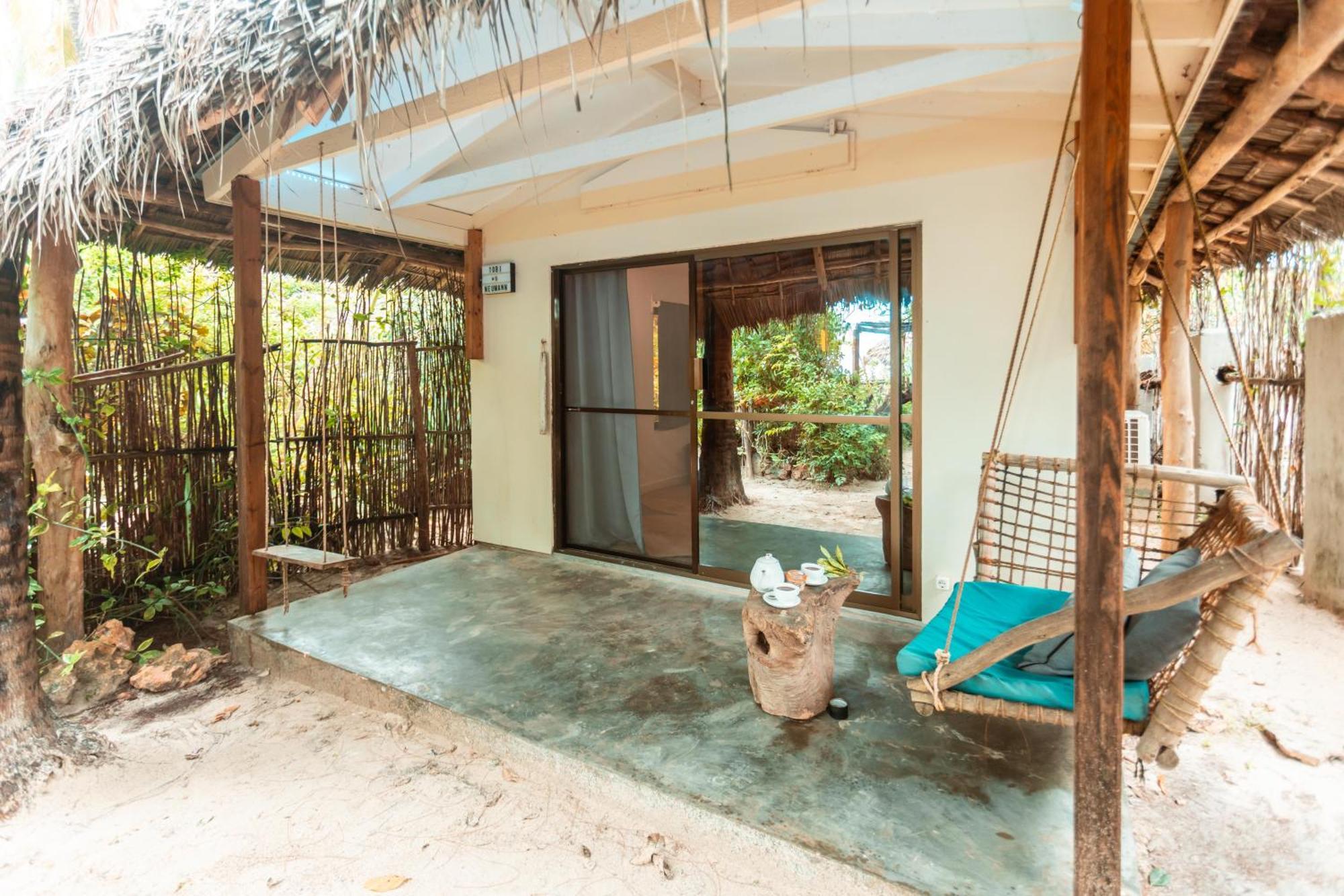 B4 Beach Club Paje Bagian luar foto