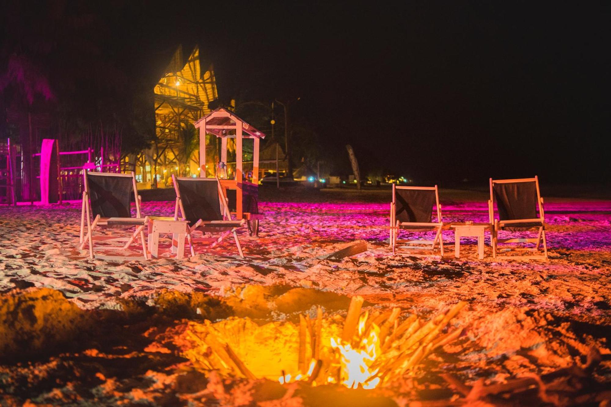 B4 Beach Club Paje Bagian luar foto