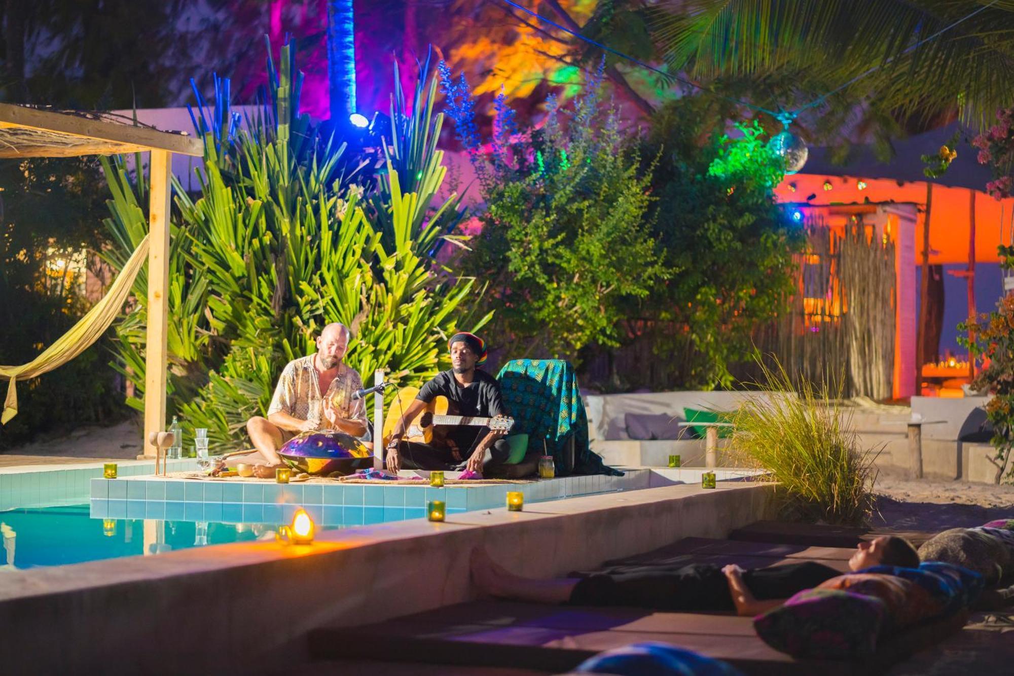 B4 Beach Club Paje Bagian luar foto