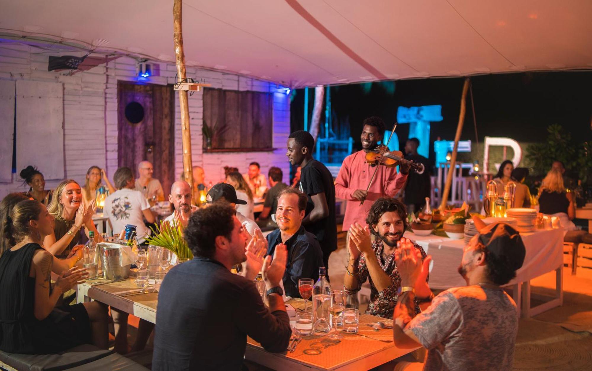 B4 Beach Club Paje Bagian luar foto